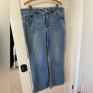 Lightly worn women’s bootcut jeans